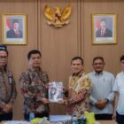 Wagub Fadhlullah, bersama rombongan termasuk Ketua Badan Reintegrasi Aceh (BRA) Jamaluddin dan Staf Khusus Gubernur Aceh T. Irsyadi, menghadiri pertemuan strategis di Kantor Sekretariat Negara Jakarta pada Jumat (24/7/2026).