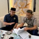 Anggota DPD RI asal Aceh, H. Sudirman Haji Uma melakukan silaturrahmi dengan Ketua DPR Aceh, Zulfadhli,pada Rabu (22/7/2026).