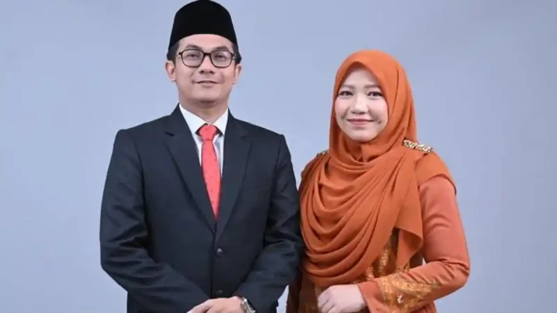 Ketua DPRK Banda Aceh Irwansyah, ST, bersama istri dr. Rizka Aditya, Sp.OG.