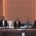 Rapat yang dipimpin Wakil Ketua DPRA H. Ali Basrah, S.Pd., M.M., berlangsung khidmat di Gedung Utama DPRA, Banda Aceh, Senin (22/6/2026) pukul 14.00 WIB,