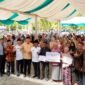 Baitul Mal Aceh (BMA) resmi menyalurkan bantuan modal usaha berbasis individu tahap kedua, turut dihadiri sejumlah pejabat daerah dan lembaga pengawas independen, seperti perwakilan DPR Aceh, Asisten Administrasi Umum Sekda Aceh, Inspektur Aceh, perwakilan Bank Aceh, serta lembaga non-pemerintah seperti YARA, MaTA, dan GeRAK Aceh sebagai bentuk komitmen transparansi pengawasan, pada hari Rabu (19/8/2026).