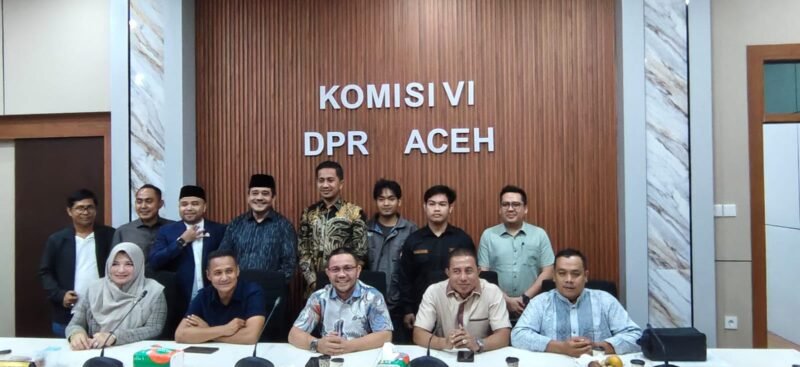 Komisi VI DPR Aceh (DPRA) menerima audiensi Badan Eksekutif Mahasiswa (BEM) Fakultas Teknik Universitas Syiah Kuala (USK) dan tim kuasa hukumnya pada Selasa (28/7/2026)