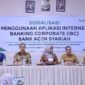 Sekretaris Perusahaan Bank Aceh, Ilham Novrizal, sosialisasikan Internet Banking Corporate (IBC) Kegiatan berlangsung di SMAN 1 Bireuen, Selasa (22/9/2026). 