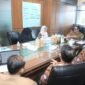 Sekda Aceh, Taufik, ST, M.Si, menerima silaturahmi Kepala Perwakilan Badan Kependudukan dan Keluarga Berencana Nasional (BKKBN) Aceh, Safrina Salim, SKM, M.Kes., beserta jajaran, di ruang kerja Sekda Aceh, Selasa (15/9/2026).