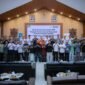 General Manager Solusi Bangun Andalas, R. Adi Santosa berfoto bersama Kepala Bappeda Kabupaten Aceh Besar, Agus Husni, S.P., Kepala DPMPTSP Aceh Besar, Andria Shahputra, S.E., M.M., Kadinkes Aceh Besar, Ns. Rina Karmila, S.Kep., M.Kep., jajaran Forkopimcam, tokoh masyarakat, penerima manfaat program CSR, tim Rumah Zakat, Rumah Amal USK, Rumoh Pangan Aceh, Islamic Relief serta para pemangku kepentingan lainnya. Foto: (Media Center Aceh Besar).