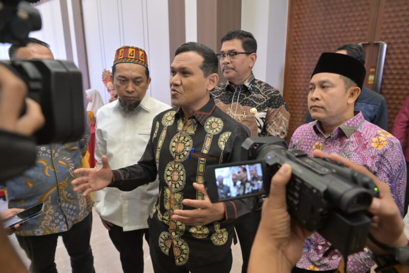 Wakil Gubernur Aceh Fadhlullah menghadiri kegiatan Kick-Off Program Result Based Payment (RBP) REDD+ Green Climate Fund (GCF) Output 2 Provinsi Aceh, Kamis (24/9/2026), di Muraya Hotel, Banda Aceh