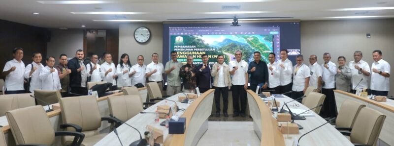Wagub Fadhlullah dan Bupati Gayo Lues Suhaidi bersama-sama bertandang ke Kantor Kementerian PU di Jakarta, pada Senin (24-8-2026).