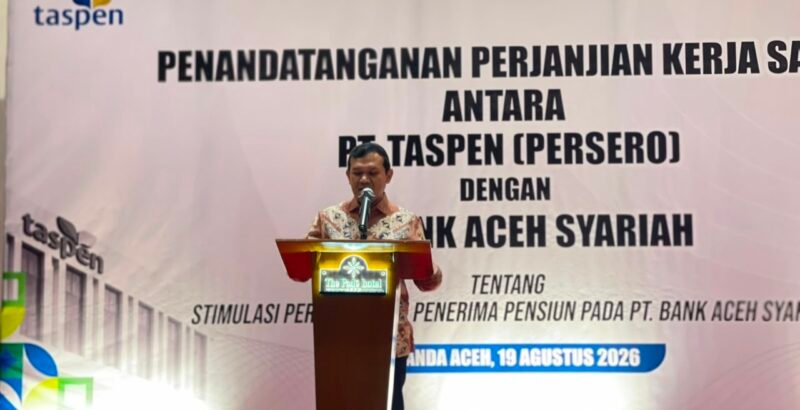 Wagub Fadhlullah saat menghadiri  Perjanjian Kerja Sama (PKS) antara PT TASPEN (Persero) dengan PT Bank Aceh Syariah , di Ballroom Hotel The Pade, Aceh Besar, Rabu (19/8/2026).