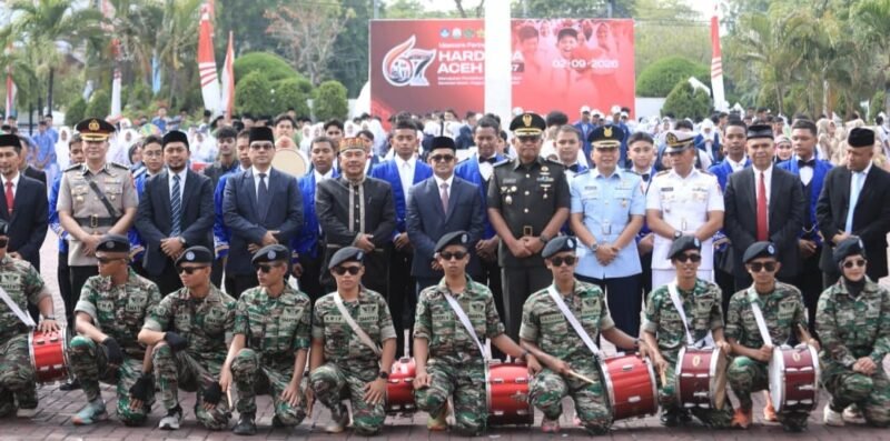 Plt. Sekda Aceh, Taufik, ST, M.Si, Menghadiri peringatan Hari Pendidikan Daerah (Hardikda) Aceh ke-67 Tahun 2026 yang digelar di halaman Kantor Gubernur Aceh, Rabu (2/9/2026).
