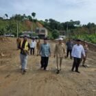Kepala Dinas Syariat Islam Aceh, Dr. H. Misran Fuadi, S.Ag., M.AP., peninjauan lokasi pembangunan venue utama Musabaqah Tilawatil Qur'an (MTQ) Provinsi Aceh Tahun 2027 di (Abdya) pada Senin, (26/10/2026).