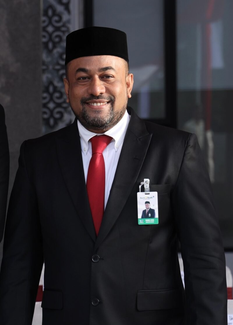 Direktur Utama PT Bank Aceh Syariah, Fadhil Ilyas