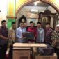 Ketua DPRK Banda Aceh, Irwansyah, ST., yang juga politisi PKS ini telah
Penyerahan Sound System untuk  masjid di Kota Banda Aceh
kamis, (15/10/2026) malam,