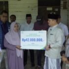 Ketua Badan Baitul Mal Aceh, Tgk. Muhammad Yunus, bekerja sama dengan BPJS Ketenagakerjaan menyalurkan santunan Jaminan Kematian (JKM) kepada dua ahli waris pekerja rentan di Gampong Lampupok Baro, Kecamatan Indrapuri, Kabupaten Aceh Besar, Rabu (21/10/2026)