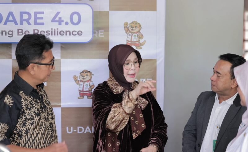 Wali Kota Banda Aceh, Illiza Sa'aduddin Djamal, saat menjadi narasumber utama dalam kegiatan U-DARE 4.0 di Auditorium Fakultas Matematika dan Ilmu Pengetahuan Alam (FMIPA) Universitas Syiah Kuala, Kamis (15/10/2026).