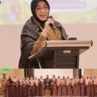Wali Kota Banda Aceh, Hj. Illiza Sa'aduddin Djamal, S.E., secara resmi membuka kegiatan Apresiasi Bunda PAUD Kecamatan dan Bunda PAUD Gampong se-Kota Banda Aceh, pada Senin (26/10/2026),